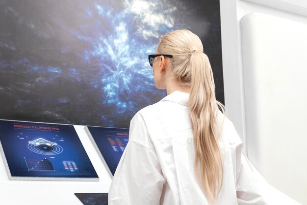 Jakie korzyści przynosi zastosowanie nowoczesnych obudów w automatyce przemysłowej?