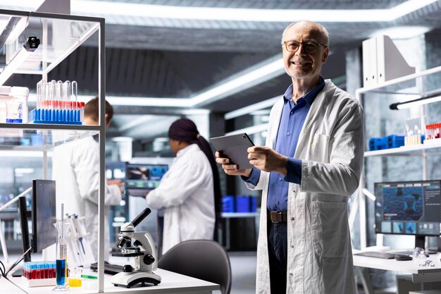 Jak skutecznie zarządzać projektami w przemyśle farmaceutycznym?