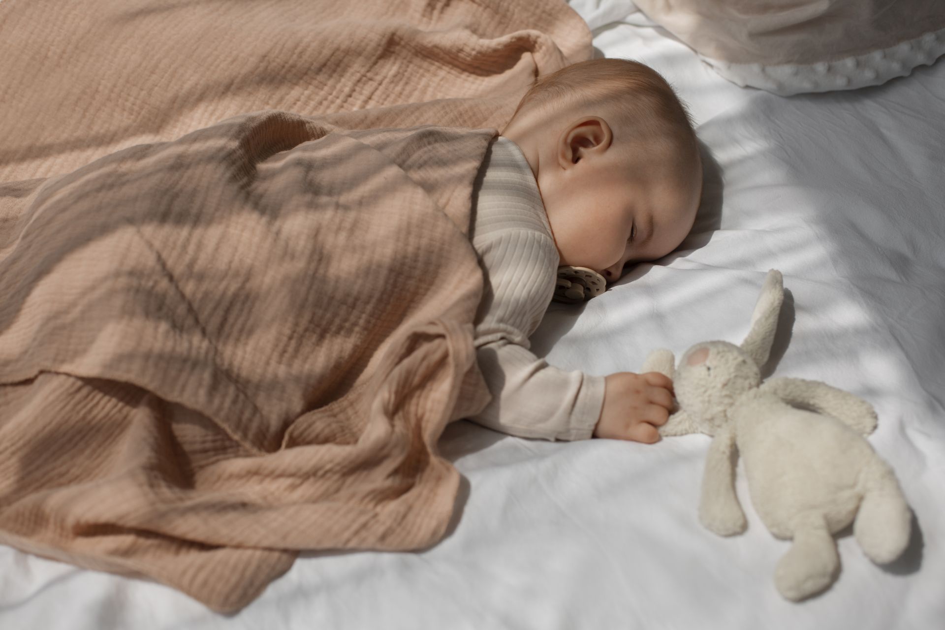 Jak Innowacyjne Gadżety Wspierają Zdrowy Sen Maluszków